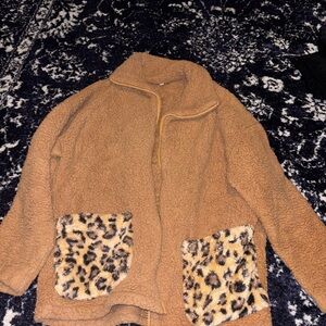 Cozy Brown Fleece Jacket with Leopard Pockets